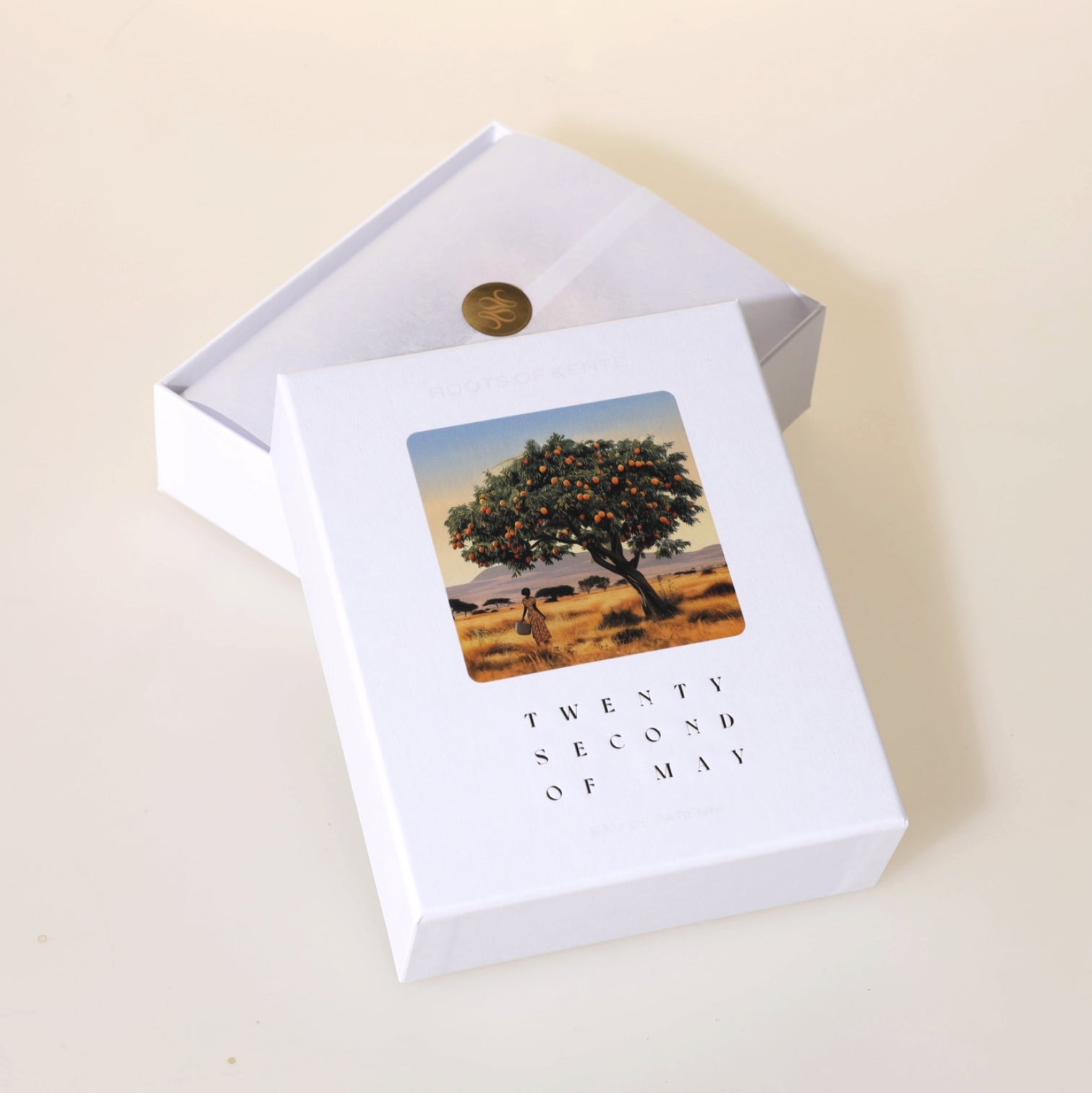 Roots of Kente perfume packaging – luxurious box design for the intense niche gourmand fragrance with brown sugar and vanilla by twentysecondofmay